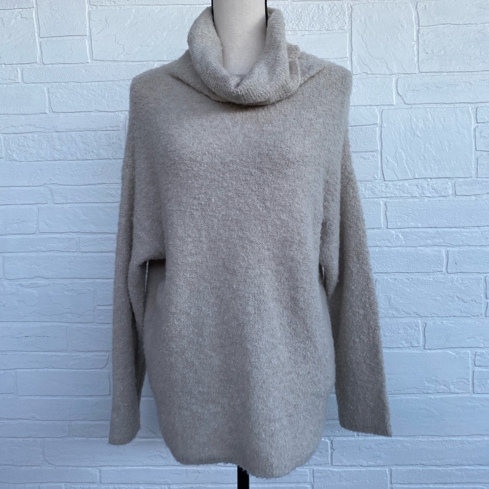 Catherine Cozy Eyelash knit Turtleneck Sweater